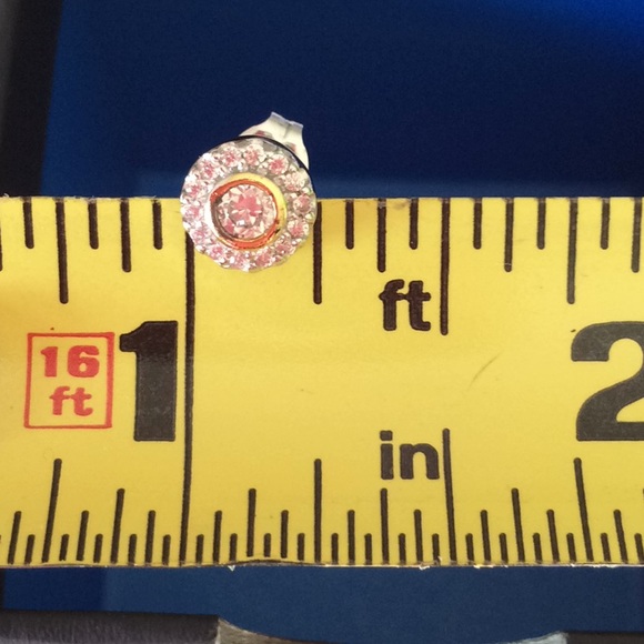 NIB Morgan & Paige 18KGold Plated .925 SS Earrings - Picture 4 of 8